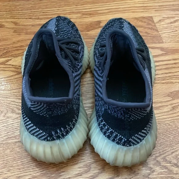 Yeezy - Picture 2 of 2